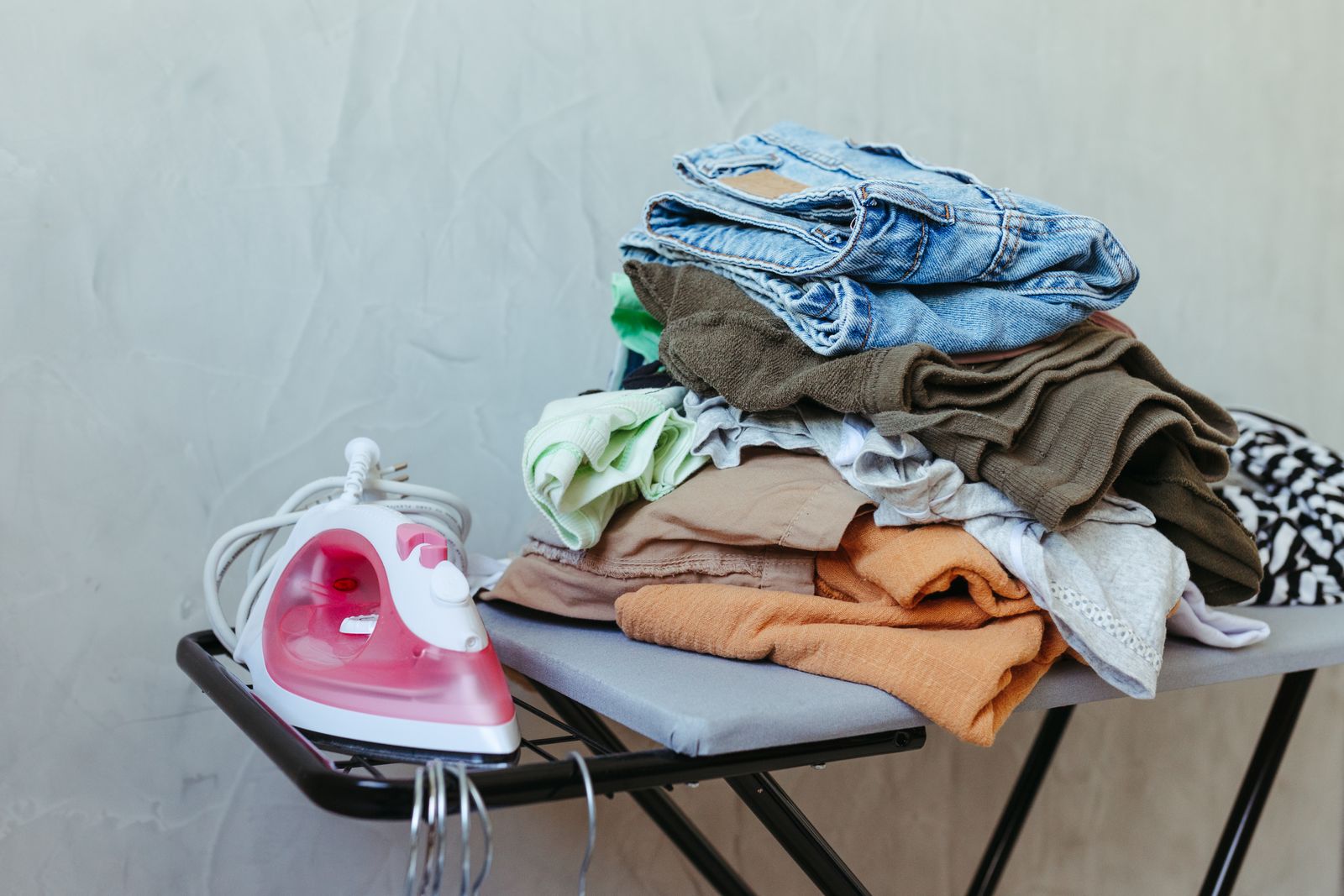 Leather jacket cleaning and pressing service Melaka Raya